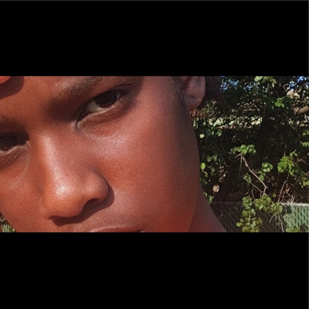 Meet your Posher, Amina